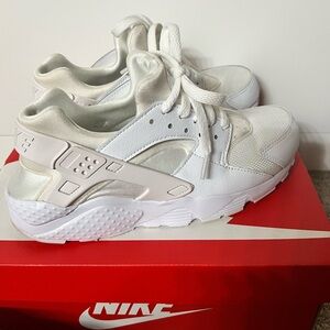 Nike Pure Platinum Huarache Sneakers